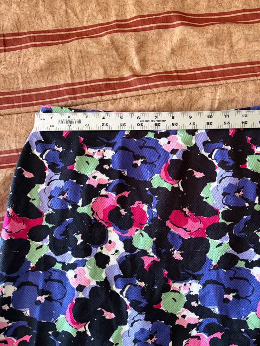 Talbots Floral Watercolor Pencil Skirt Size 12, Cotton - Picture 3 of 9